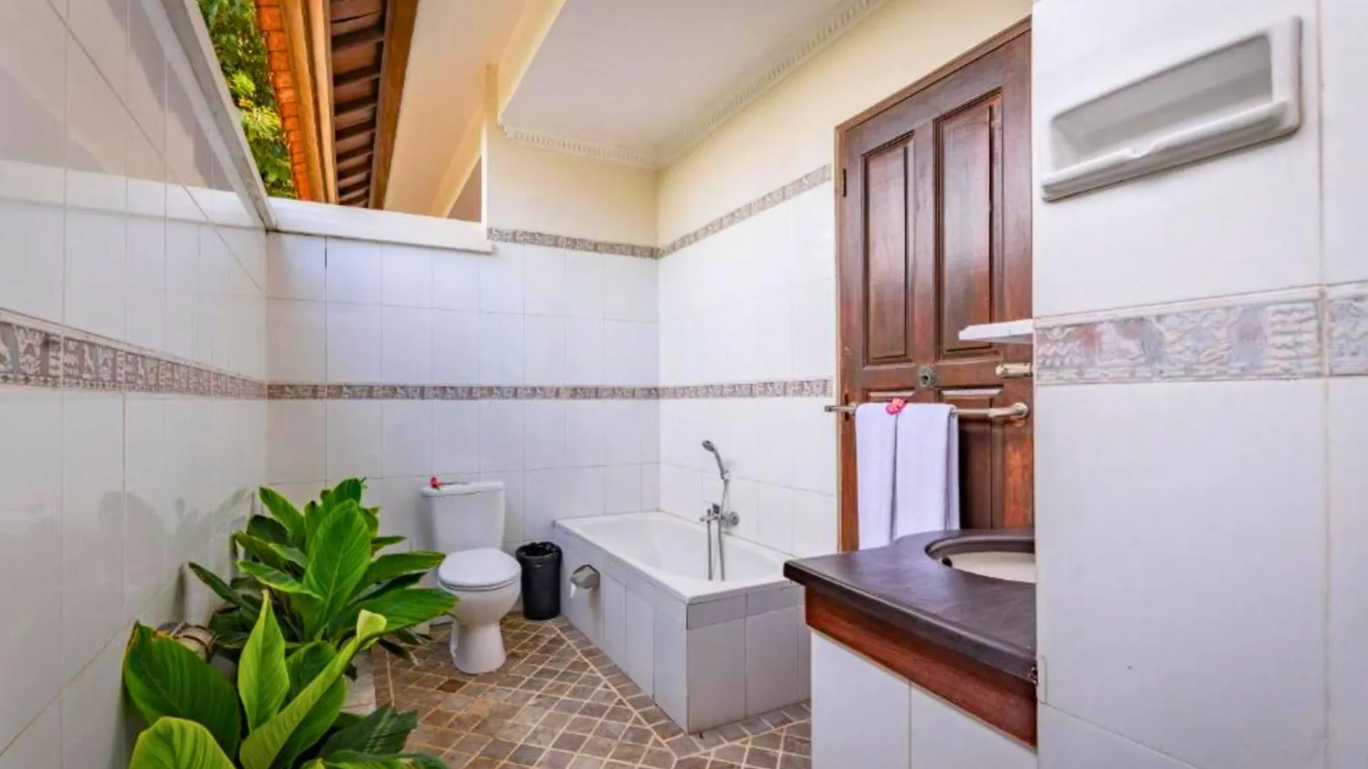 Onkita 4 Bedroom Private Pool Villa Zn254 Seminyak